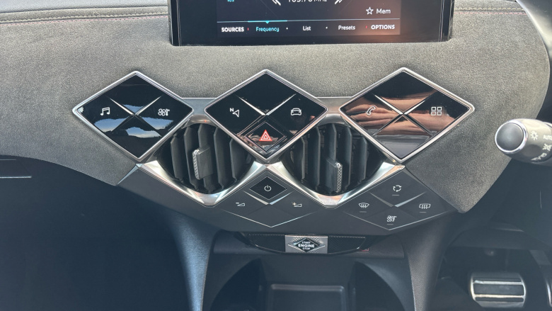 DS 3 Crossback 100kW E-TENSE Performance Line 50kWh 5dr Auto Electric 